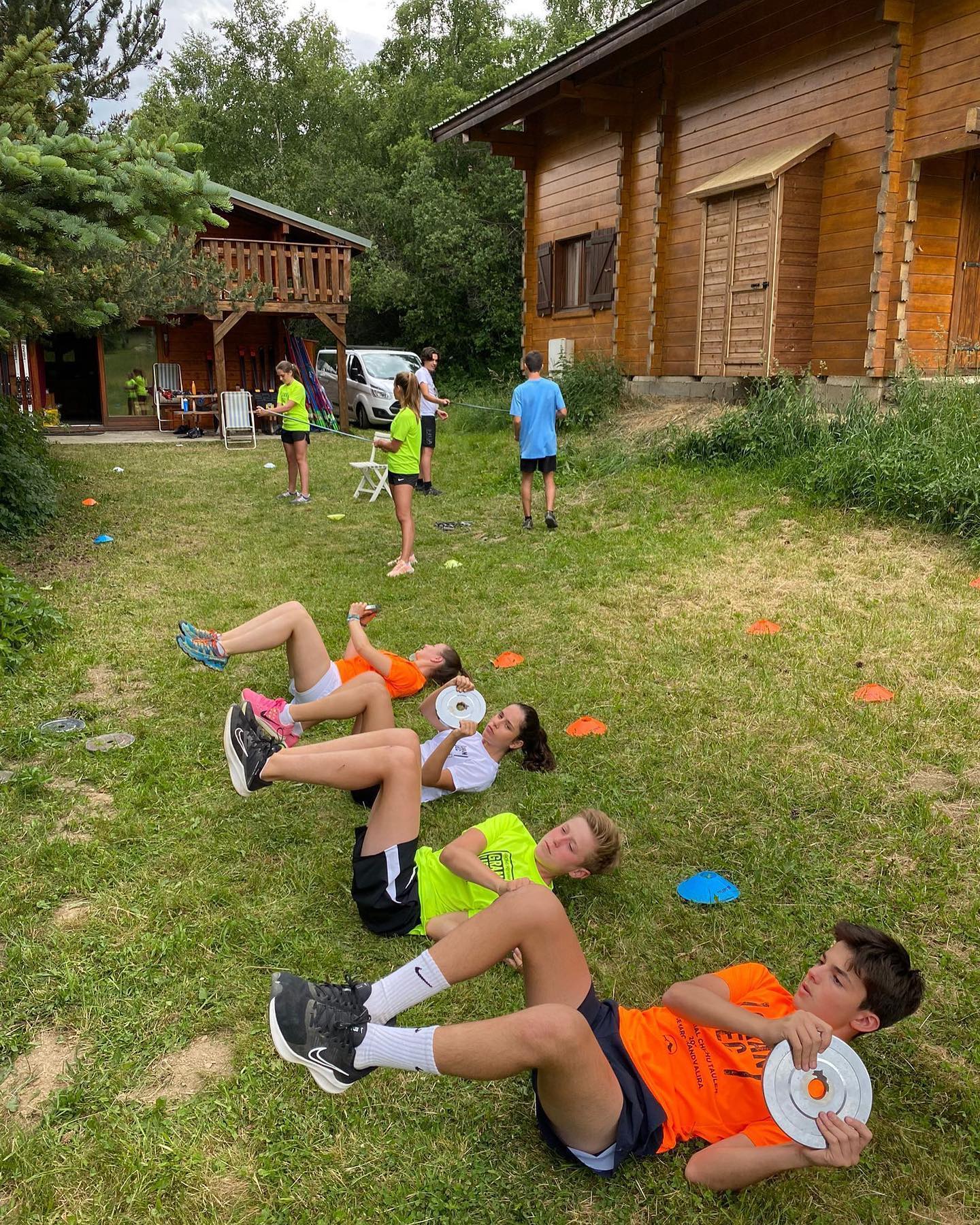 El GRANUEC ja esta preparat per començar la pretemporada 22-23 amb 15 dies a la glacera de Les Deux Alps del 2 al 16 de Juliol 💪🏼 
T’hi apuntes? 👏🏼